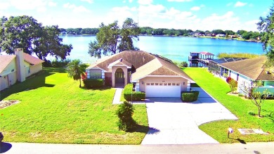 Lake Home For Sale in Auburndale, Florida