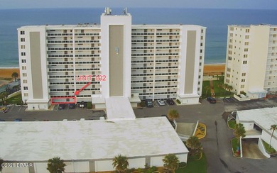 Rare ground floor unit with direct access to the beach and pool - photo 1