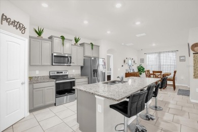 This beautifully designed 4-bedroom, 3-bathroom single-story - photo 4