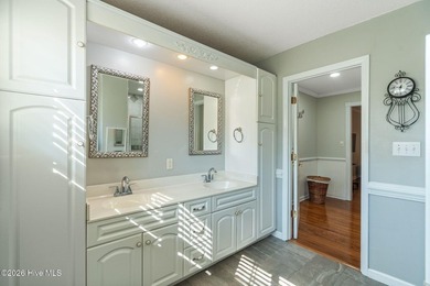 Welcome to 211 South Shore Drive an Oasis lake side retreat - photo 35