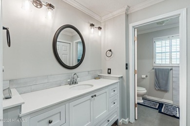 Welcome to 211 South Shore Drive an Oasis lake side retreat - photo 37
