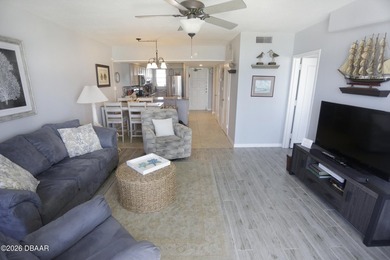 Rare ground floor unit with direct access to the beach and pool - photo 8