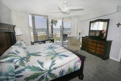 Rare ground floor unit with direct access to the beach and pool - photo 10