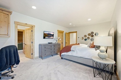 Private Hillside Retreat Backing to Open Space in Coveted Park - photo 40