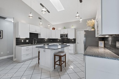 Welcome to 3 Echo Woods Way in the Breakaway Trails community of - photo 10