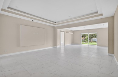 Brand-new construction in Port St. Lucie offering an impressive - photo 5