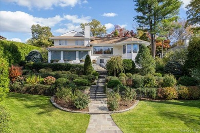 Lake Innisfree Home For Sale in Eastchester New York