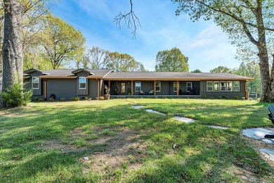 (private lake, pond, coastal) Home For Sale in Killen Alabama