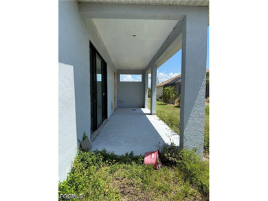 Discover the potential of this beautiful waterfront home in the - photo 18