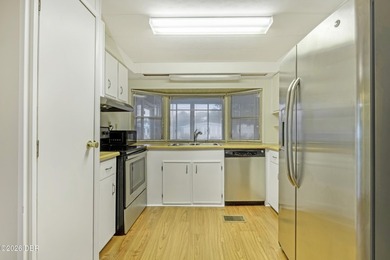 Enjoy affordable homeownership with no lot rent! This - photo 8