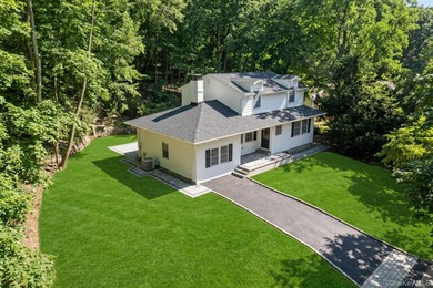 Welcome to 128 Crooked Hill, a completely renovated residence - photo 1