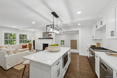 Welcome to 128 Crooked Hill, a completely renovated residence - photo 8