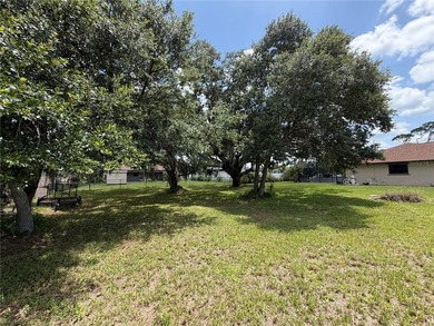 Under contract-accepting backup offers. Don't miss this lovely 3 - photo 2