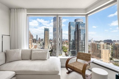 THE SMARTEST BUY IN BROOKLYN. BROOKLYN POINT OFFERS ONE OF THE - photo 2