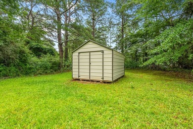 Escape to peaceful country living in this charming 3-bedroom - photo 28