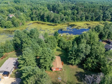 Escape to this charming Lake Front cabin, nestled on 1.7 acres - photo 2