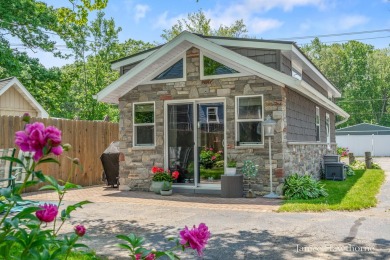 Lake Condo For Sale in Shelbyville, Michigan