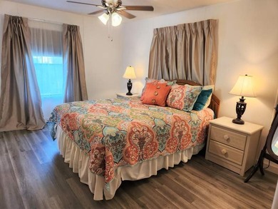 Bright and airy home's interior was completely painted and - photo 4