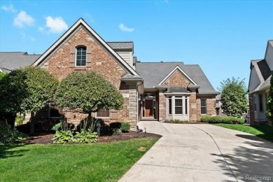 Lake Condo For Sale in South Lyon, Michigan