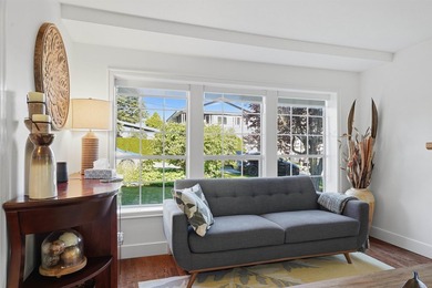 Nestled in the heart of highly sought-after Ocean Park, this - photo 6