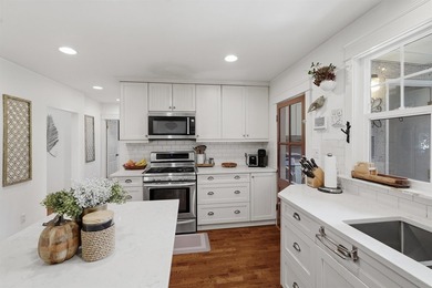 Nestled in the heart of highly sought-after Ocean Park, this - photo 10