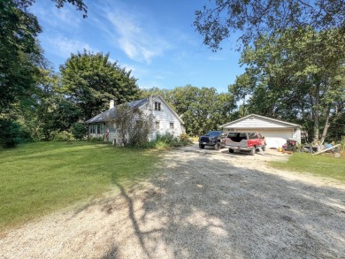 Lake Home For Sale in Wonder Lake, Illinois