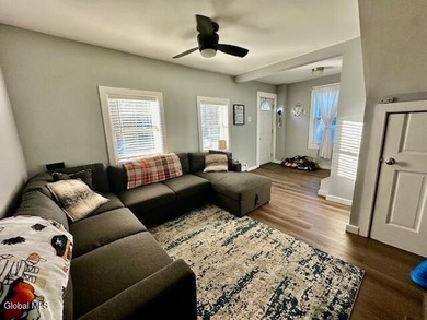 Hudson River Home Sale Pending in Rensselaer New York