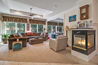 Experience luxury golf course living in this entertainer's dream - photo 18
