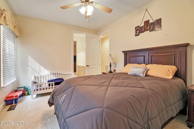 Experience luxury golf course living in this entertainer's dream - photo 32