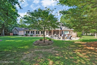 Experience luxury golf course living in this entertainer's dream - photo 46