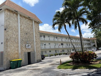 Motivated seller, reduced price!. Enjoy beautiful water view - photo 1