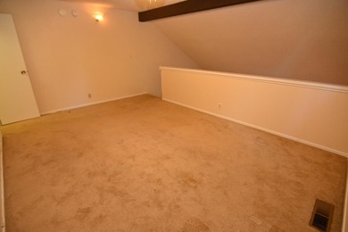 Why pay rent, when you can own! Welcome to this bright and - photo 11