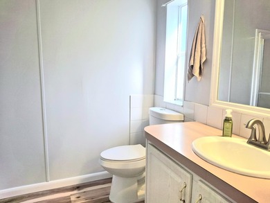 Fully furnished 2/2 home featuring a modern remodeled kitchen - photo 14
