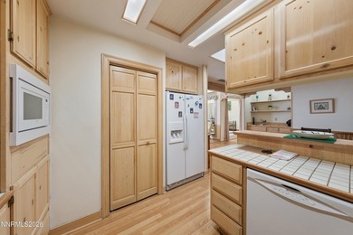 Welcome to 1016 Aspen Grove, Gardnerville, NV, a beautifully - photo 17
