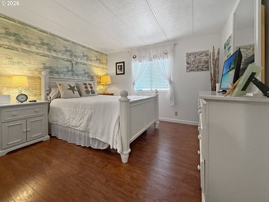 Coastal Cottage Charm Awaits! Bursting with personality, color - photo 19