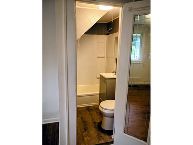 Attention investors and renovation enthusiasts! 331 Garson - photo 20