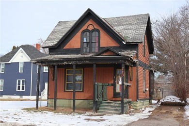 Chippewa River Home For Sale in Eau Claire Wisconsin