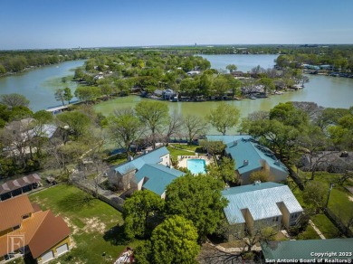 Lake Condo For Sale in Mcqueeney, Texas