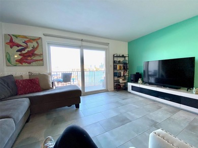 Golden Isles Lakes Area Condo For Sale in Hallandale Beach Florida
