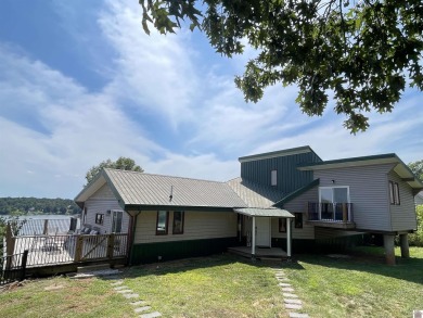 Lake Home For Sale in Eddyville, Kentucky