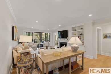 This beautifully updated condominium in Highlands, North - photo 11