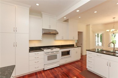 Welcome to this exceptional property, where comfort, elegance - photo 11