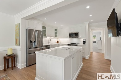 This beautifully updated condominium in Highlands, North - photo 14
