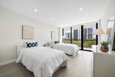 $50,000 PRICE IMPROVEMENT! Stunningly renovated 3 bedroom, 2.5 - photo 14