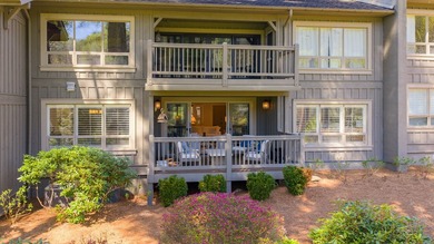 This beautifully updated condominium in Highlands, North - photo 20
