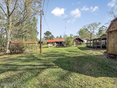 Located in a quiet country setting just minutes from town, 1560 - photo 21