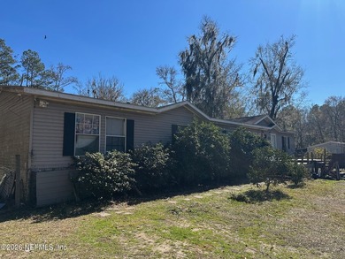 Just under 2 acres a Large manufactured home with 4 Bedroom 2 - photo 1