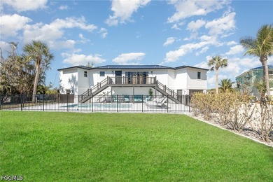 Welcome to your Sanibel Island oasis! Perfectly positioned just - photo 2