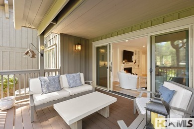 This beautifully updated condominium in Highlands, North - photo 25