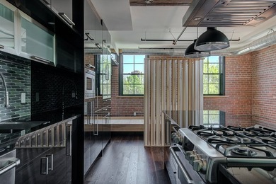 Welcome to 1830 Rue Panet, apartment 412! This corner - photo 6